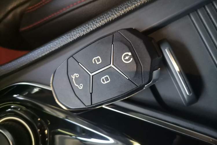 TDK.VehicleDetails.img