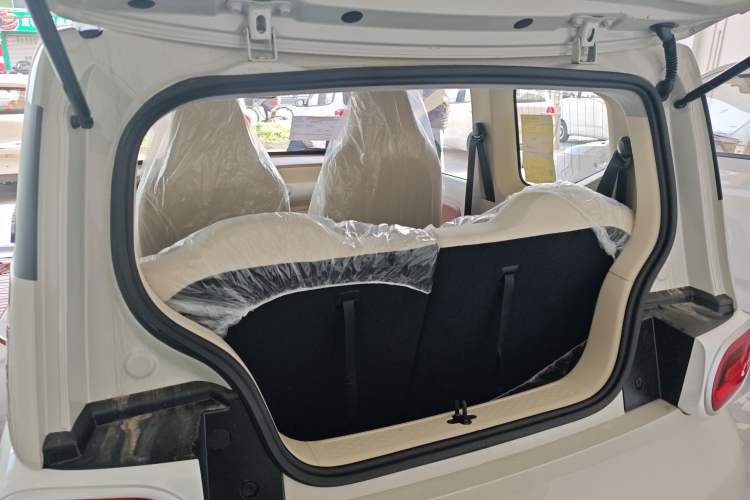 Used Wuling Hongguang MINIEV 2024 3rd Generation 215km Youth Edition
