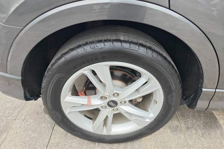 Used Audi Q3 2021 40 TFSI Fashion Dynamic Model
