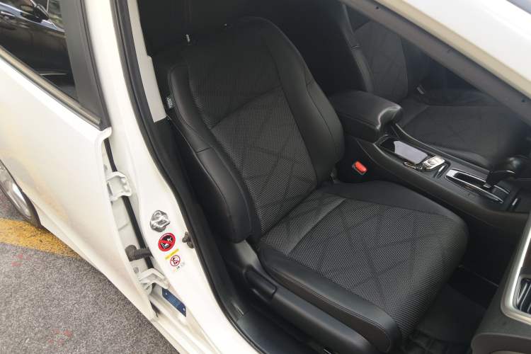 Used Honda Jade 2016 1.8L Automatic Comfort Elite Version 5 Seats