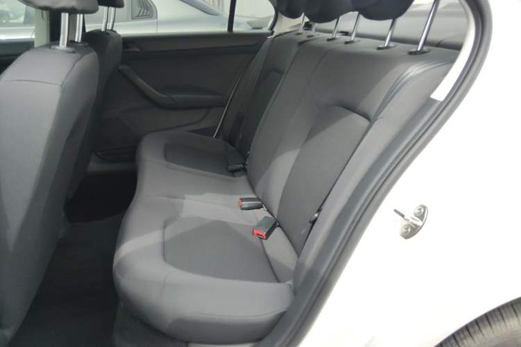 Used Volkswagen Santana 2015 1.4L Manual Fashion Edition
