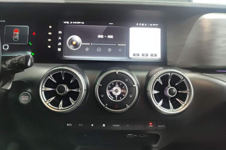 Used Tank 300 2023 City Edition 2.0T—Stylish as Ever
