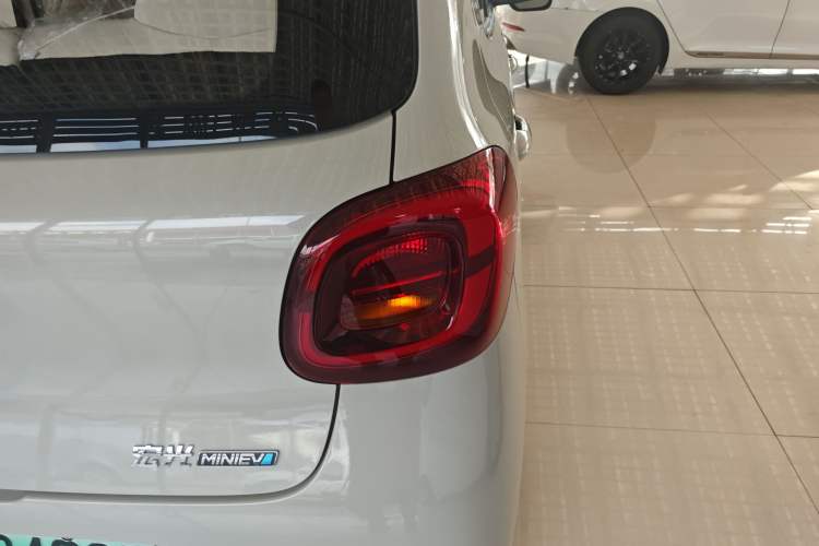 Used Wuling Hongguang MINIEV 2025 Four-Door Version Advanced Edition
