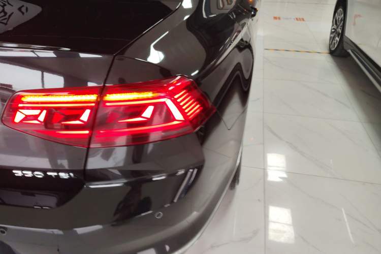 Used Volkswagen Magotan 2020 330TSI DSG Luxury Edition
