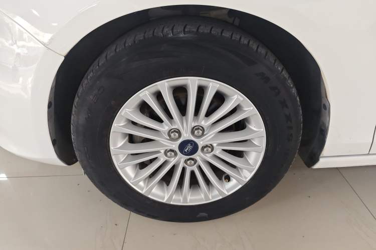 Used Ford Escort 2015 1.5L Automatic Comfort Model
