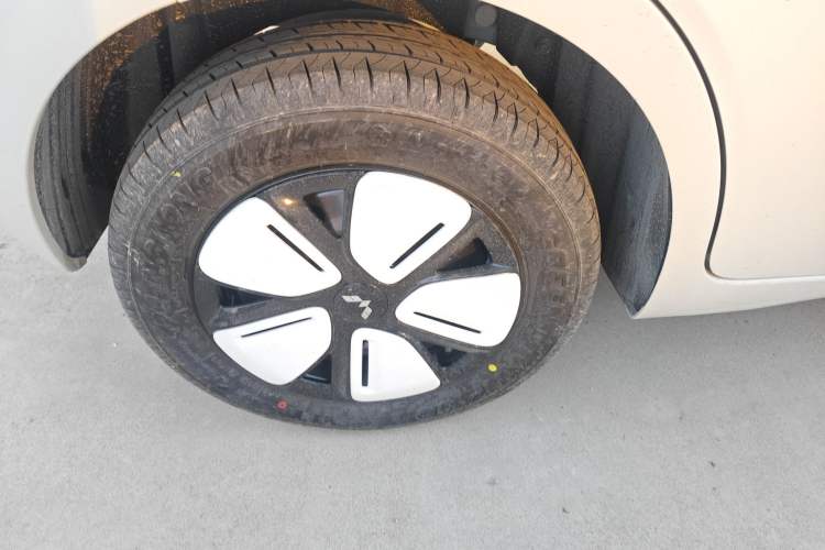 Used Wuling Hongguang MINIEV 2025 Four-Door Version Advanced Edition
