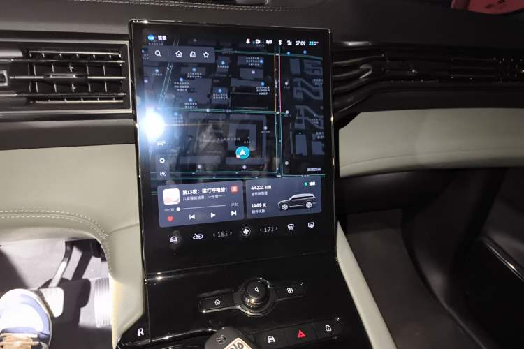 Used Nio ES8 2020 580 km Range 7-Seater Version