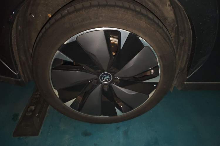 Used BYD Tang L 2025 EV 600KM All-Wheel-Drive LiDAR Flagship Model
