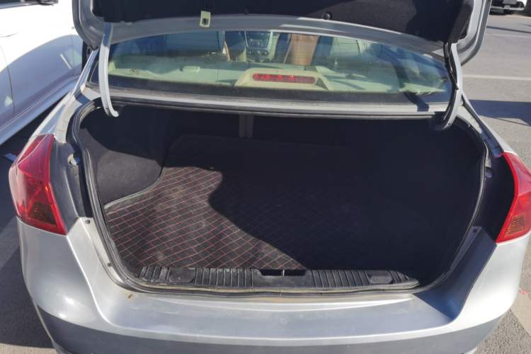 Used Buick Excelle 2015 1.5L Manual Classic Trim
