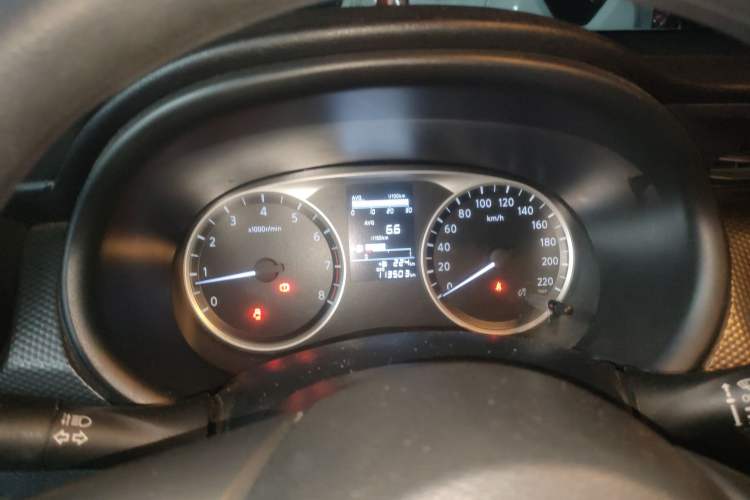 Used Nissan Kicks 2017 1.5L Manual Cool Dynamic Edition