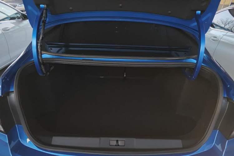 Used Peugeot 408 2019 360THP Automatic Luxury Edition China VI Standard
