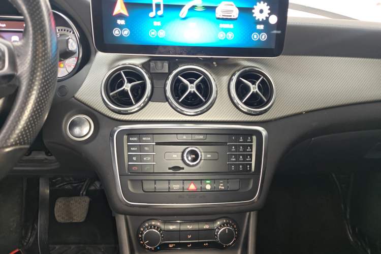 Used Mercedes-Benz GLA 2016 GLA 200 Fashion Model
