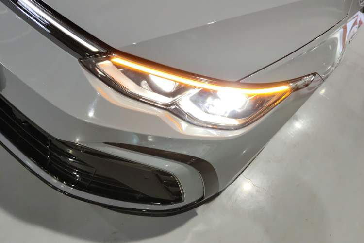 Used Volkswagen Golf 2021 280TSI DSG R-Line
