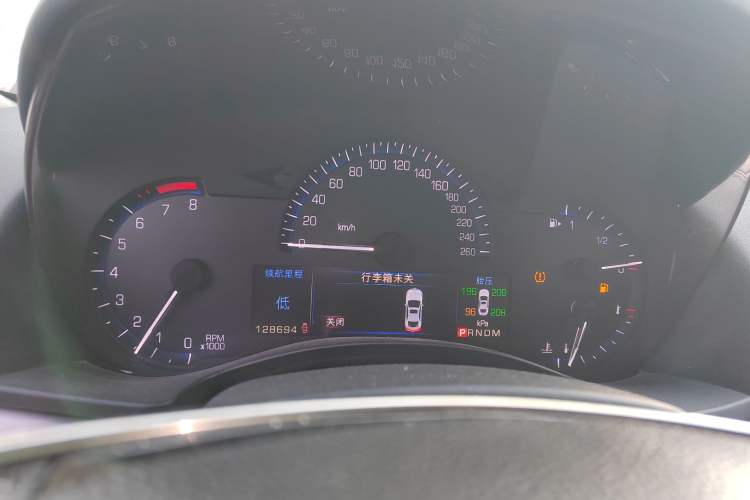 Used Cadillac ATS-L 2014 28T Leading Model
