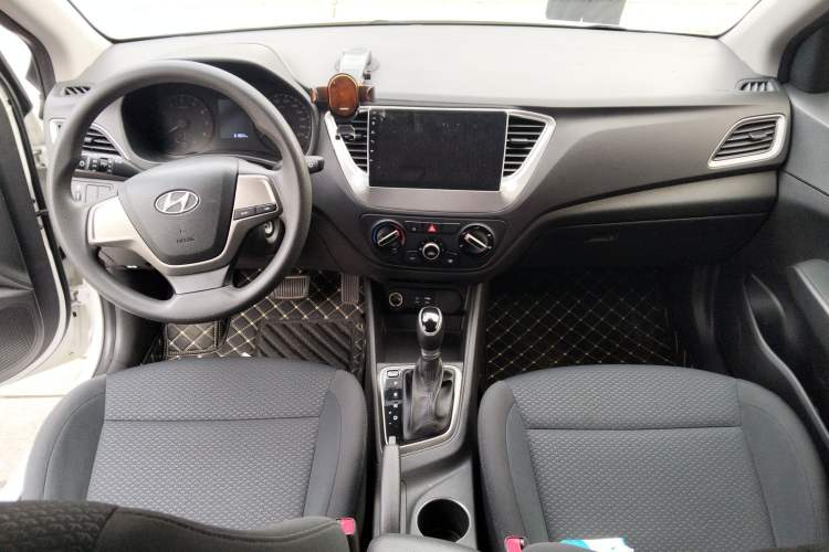 Used Hyundai Verna 2016 1.4L Automatic Cool Edition GLS
