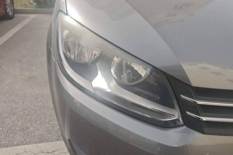 Used Volkswagen Touran 2013 1.4T Manual Fashion Edition 5 Seats
