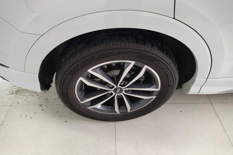 Used Audi Q3 2023 35 TFSI Progressive Dynamic Edition (1.4T)