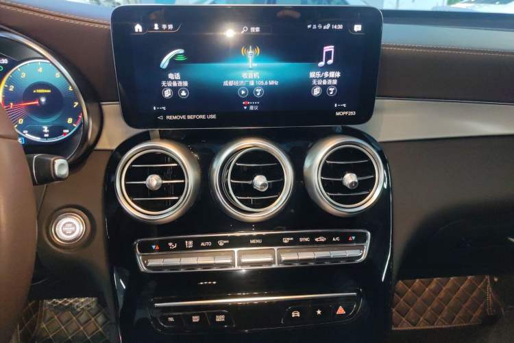 Used Mercedes-Benz GLC 2022 Refreshed GLC 260 L 4MATIC Dynamic Edition
