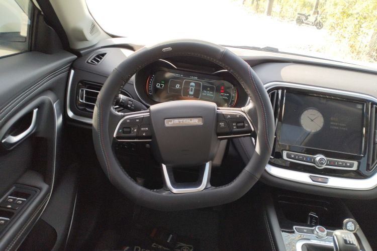 Used JETOUR X70 2020 1.5T Manual Smart Drive 7-Seater