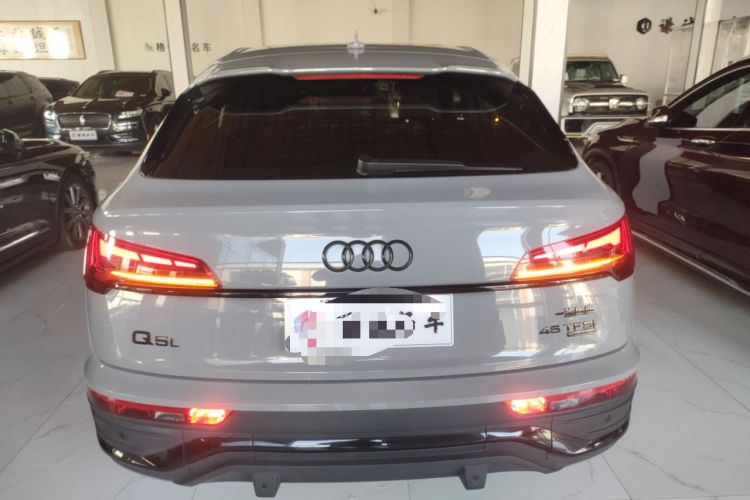 Used Audi Q5L Sportback 2022 40 TFSI Luxury Model
