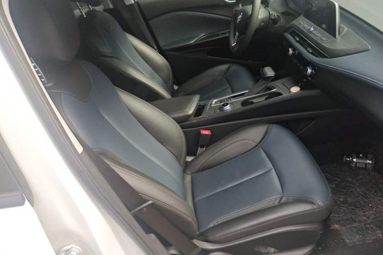 Used Buick Velite 6 2024 450km Range Commuter Version
