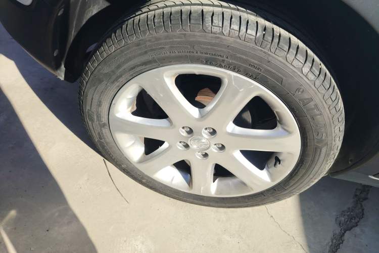 Used Buick Encore 2015 1.4T Automatic Two-Wheel Drive Urban Elite Version
