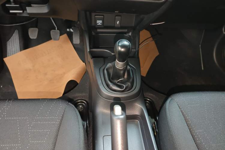 Used Honda Fit 2018 1.5L Manual Comfort Edition