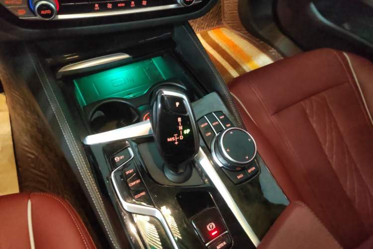 Used BMW 5 Series 2021 525Li Luxury Package
