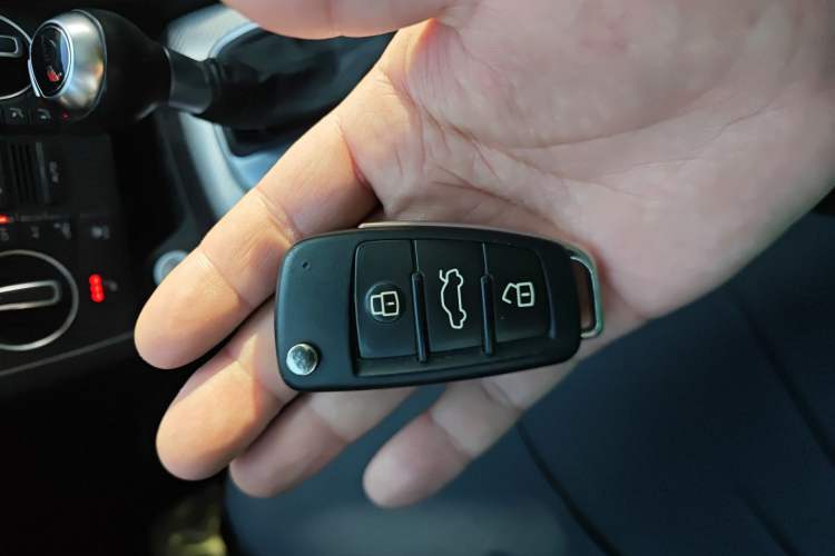 Used Audi Q3 2016 40 TFSI quattro all-wheel-drive sport model
