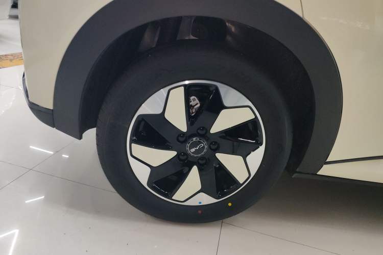 Used BYD Dolphin 2025 420km Free Edition
