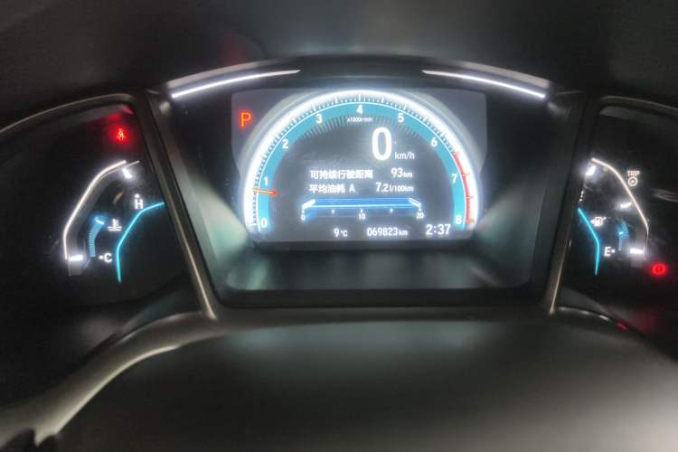 Used Honda Civic 2016 220TURBO CVT Luxury Edition
