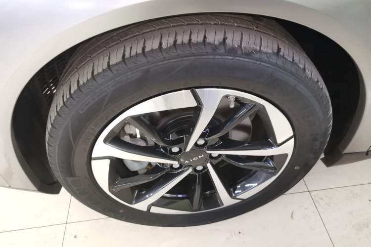 Used AION Y 2023 Plus 610 Enjoyment Edition Ternary Lithium
