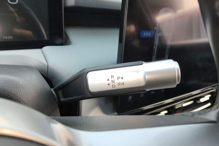 Used AION Y 2023 Plus 510 Executive Edition