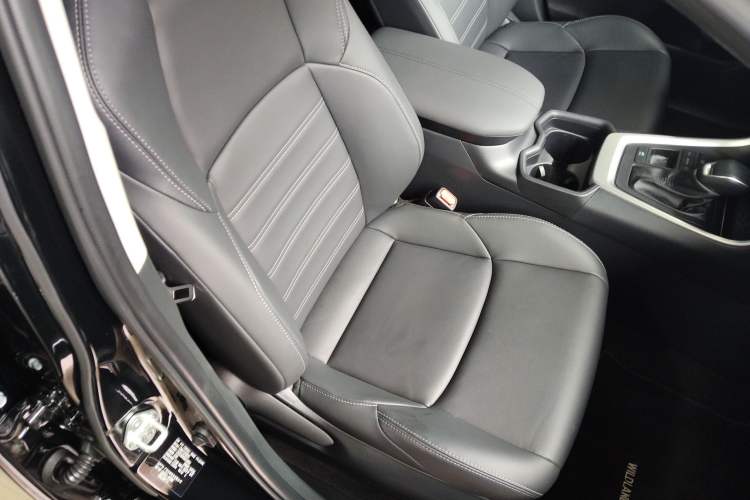 Used Toyota Wildlander 2022 Dual-Engine 2.5L E-CVT Two-Wheel Drive Luxury PLUS Edition