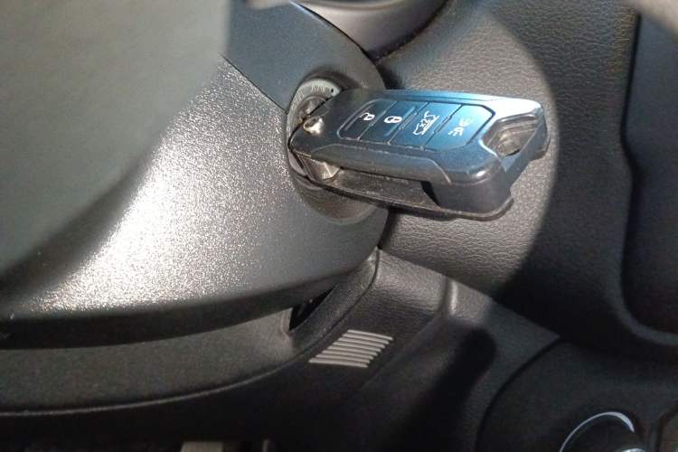 Used  Renegade 2018 Connected Large Screen Version 180T Automatic High-Energy Edition
