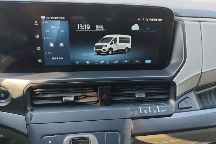 Used Ford Transit T8 2024 T8 2.3T Diesel Automatic Mid-axle Mid-roof 6-Seater Multi-function Version 2/2/2