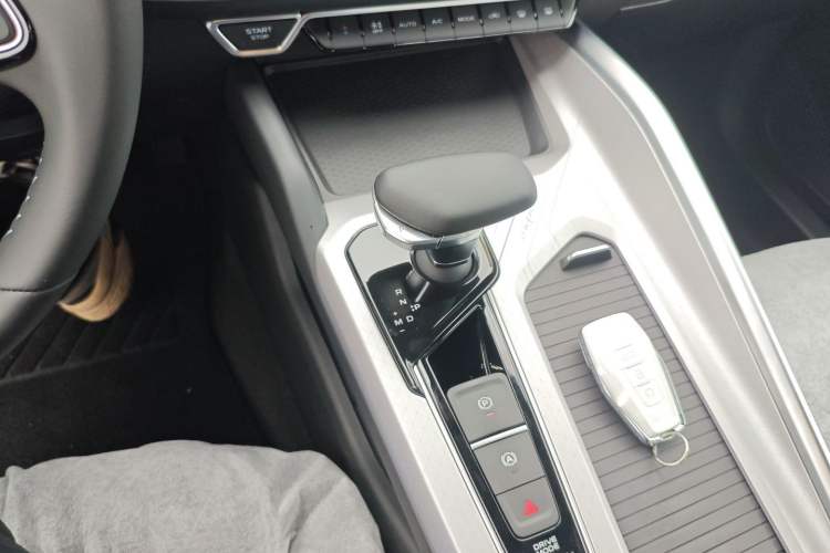 Used Geely Auto Preface 2025 Dongfang Yao 1.5TD Fuyao Edition
