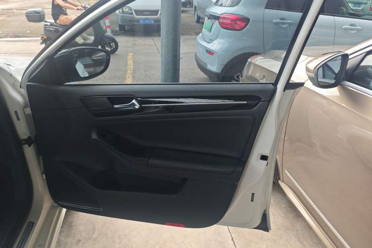 Used Volkswagen Sagitar 2018 280TSI DSG Luxury Model
