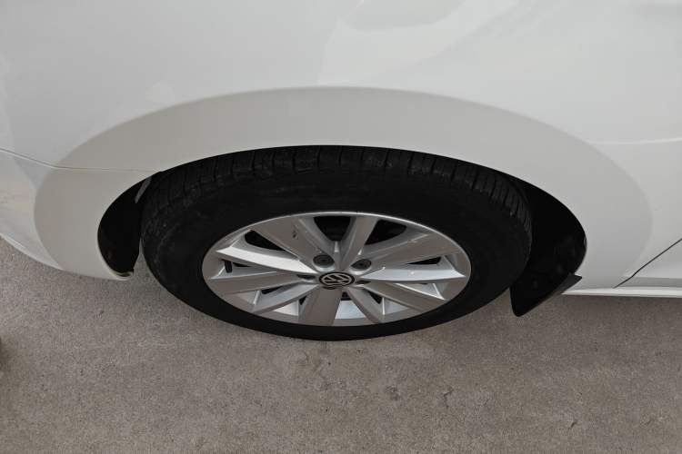 Used Volkswagen Jetta 2015 1.6L Manual Comfort Model
