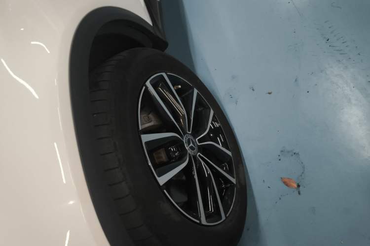 Used Mercedes-Benz GLC 2020 Facelift GLC 260 L 4MATIC Luxury Edition
