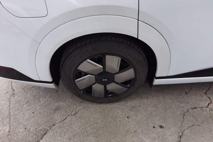 Used XPeng X9 2024 702 Ultra-Long Range Max