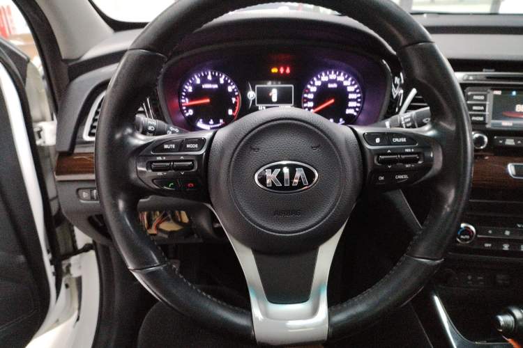 Used Kia K4 2015 1.8L Automatic DLX Special
