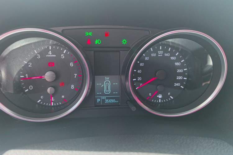 Used Haval M6 2017 1.5T Automatic Two-Wheel Drive Prestige Model
