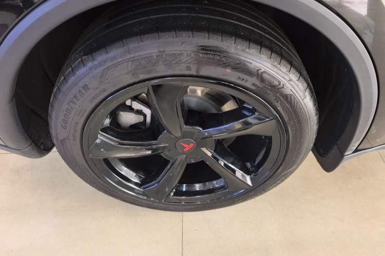 Used Tesla Model Y 2025 Rear-Wheel-Drive Version
