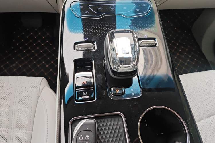 Used FORTHING Xinghai V9 2024 1.5TD 200km Qingyunti Series Flagship Edition
