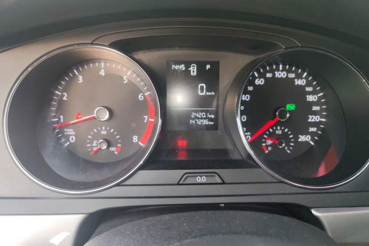 Used Volkswagen Lamando 2015 230TSI DSG Fashion Edition
