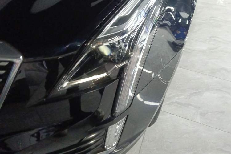 Used Cadillac XT5 2022 2.0T Two-Wheel Drive Luxury Version