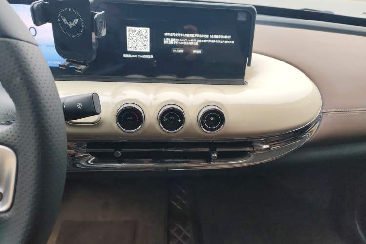 Used Wuling Bingo 2023 333 km Lingxi Connected Version