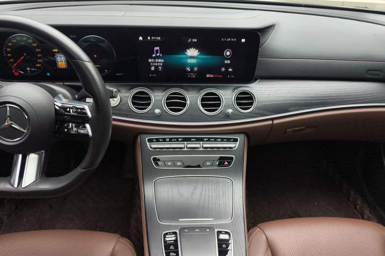 Used Mercedes-Benz E-Class 2021 Restyled E 300 L Sporty and Stylish Edition