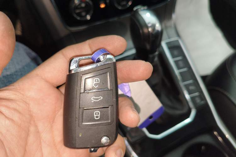 Used Volkswagen Passat 2017 330TSI DSG Luxury Edition
